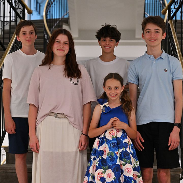 L’engagement et les excellents résultats en formation musicale de Pauline Cappuis, Étienne Zufferey, Antoine Lambert, Clément Feschotte, Mira Rebaudo et Juliette Pipoz sont récompensés
