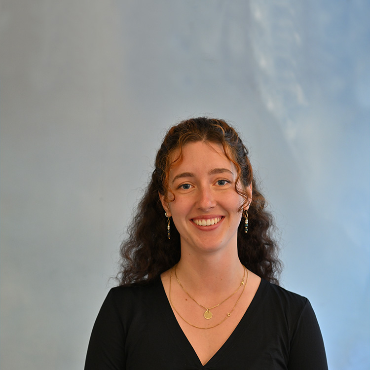 Marjolaine Donnier obtient son certificat supérieur de piano au Conservatoire de Lausanne avec les félicitations du jury.